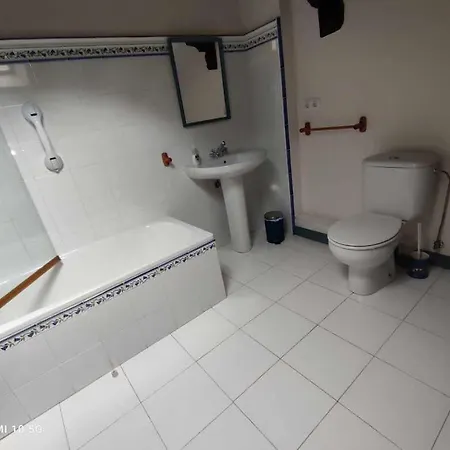 בית אירוח El Amparuco Treceño